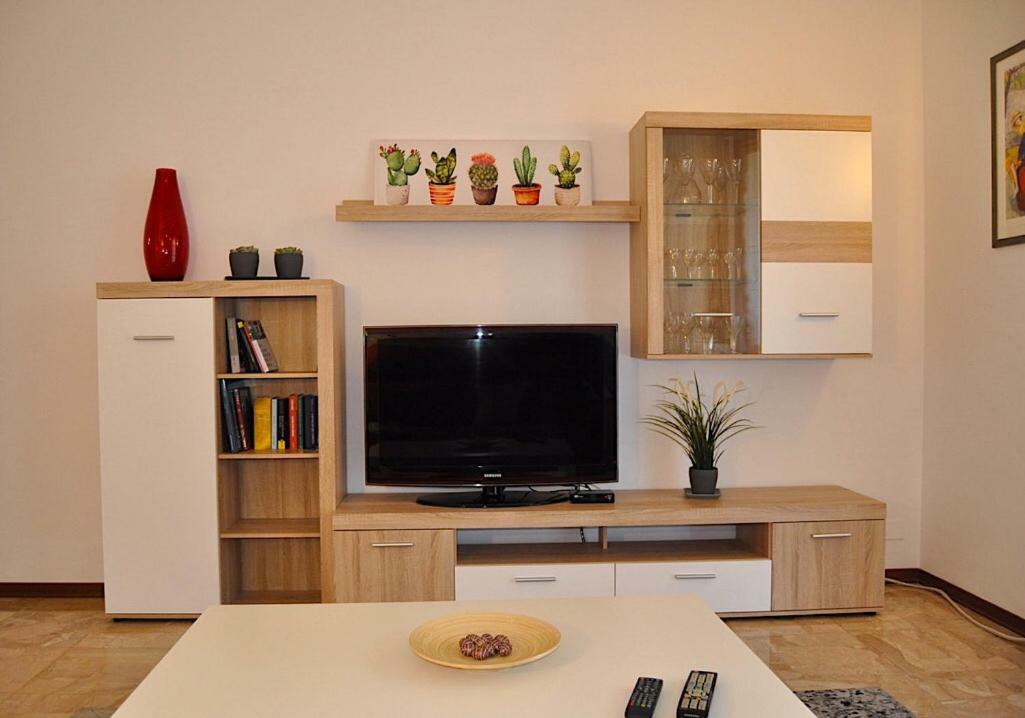 Appartement La Casa Di Sarita à Pavie Extérieur photo