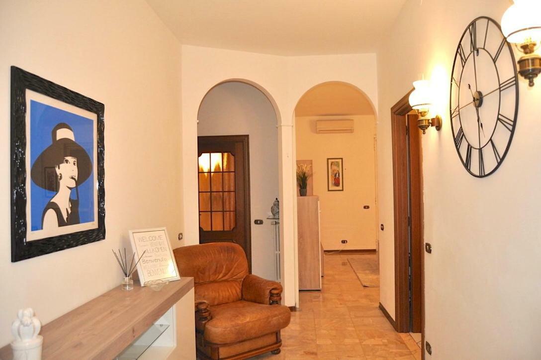Appartement La Casa Di Sarita à Pavie Extérieur photo