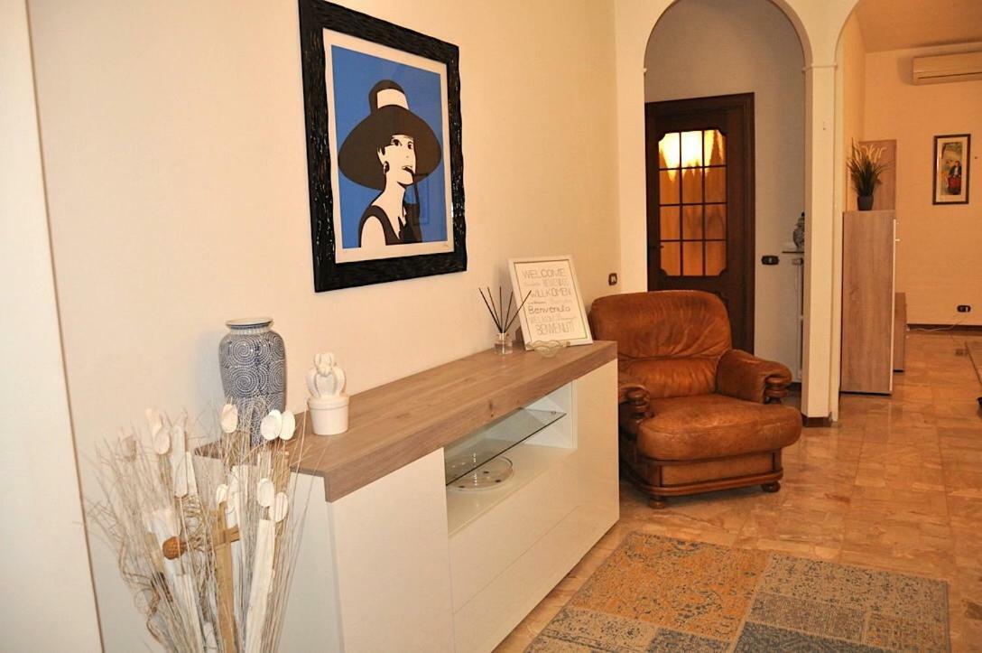 Appartement La Casa Di Sarita à Pavie Extérieur photo